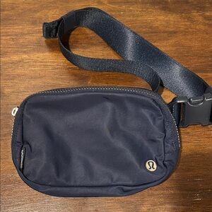 lululemon athletica Everywhere Belt Bag 1L, Navy